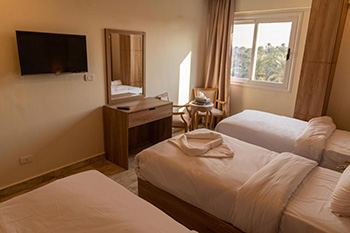 Nine Pyramids view hotel Comfort Triple Room